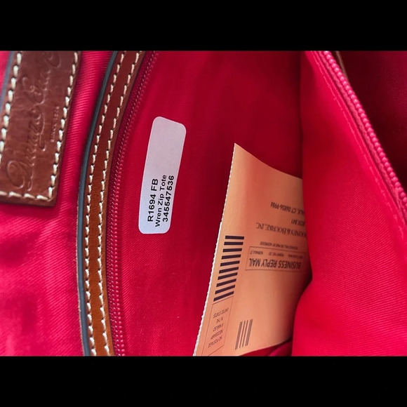 Wren Zip Tote Dooney and Bourke Bag - Picture 5 of 8
